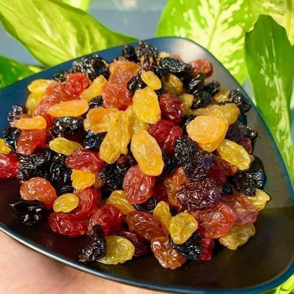 Nho khô không hạt Raisins (Hộp 500gram)